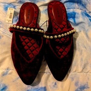 Red Velvet Slides with Pearls